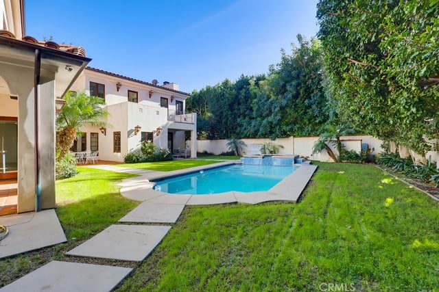 1805 Outpost Dr, Los Angeles, CA 90068 — photo 3 of 57