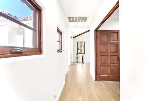 1805 Outpost Dr, Los Angeles, CA 90068 — photo 34 of 57