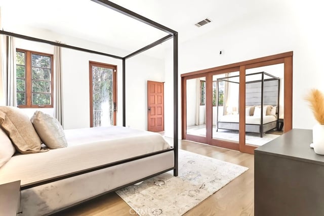 1805 Outpost Dr, Los Angeles, CA 90068 — photo 42 of 57