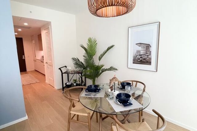 877 Francisco Street 626, Los Angeles, CA 90017 — photo 5 of 12