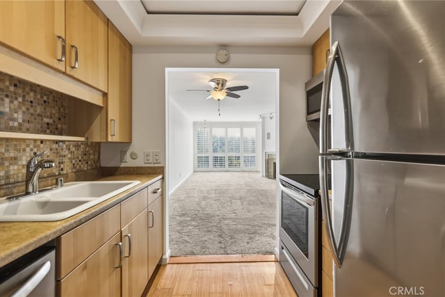 12720 Burbank Boulevard 205, Valley Village, CA 91607 — photo 13 of 28