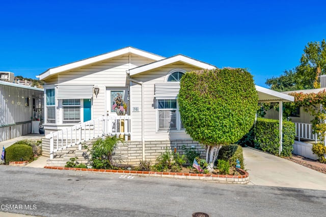 11401 Topanga Canyon Boulevard 98, Chatsworth, CA 91311 — photo 2 of 17