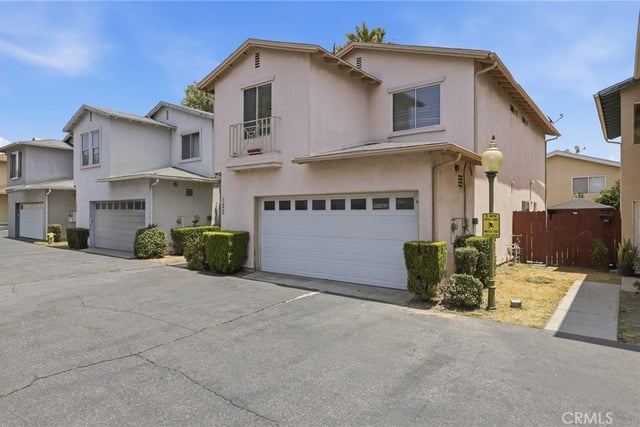9300 Burnet Avenue 122, North Hills, CA 91343 — photo 2 of 38
