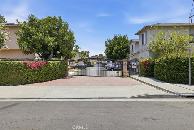 9300 Burnet Avenue 122, North Hills, CA 91343 — photo 28 of 38
