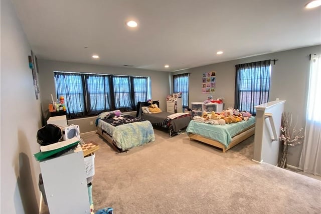 6131 W J9, Lancaster, CA 93536 — photo 11 of 33