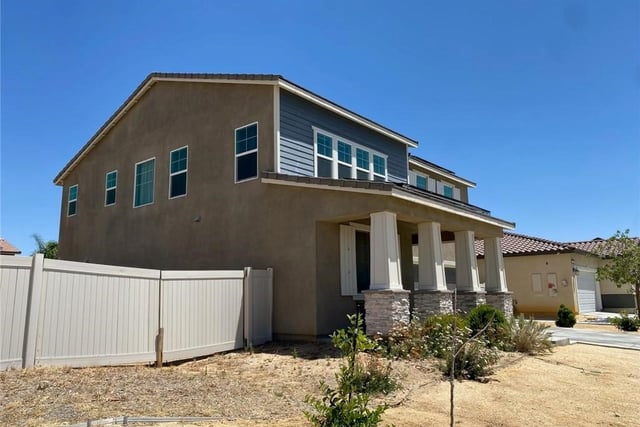 6131 W J9, Lancaster, CA 93536 — photo 2 of 33