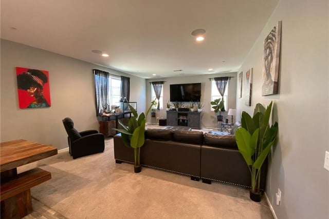 6131 W J9, Lancaster, CA 93536 — photo 5 of 33