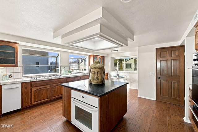3933 Ocean Drive, Oxnard, CA 93035 — photo 12 of 43
