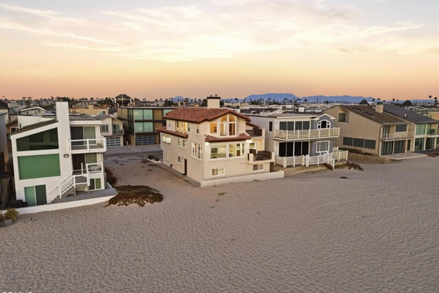 3933 Ocean Drive, Oxnard, CA 93035 — photo 2 of 43