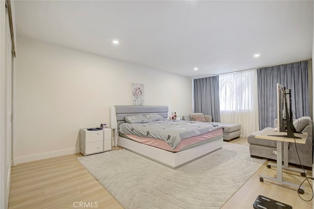 5411 Tyrone Avenue 203, Sherman Oaks, CA 91401 — photo 15 of 49