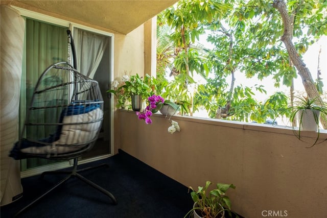 5411 Tyrone Avenue 203, Sherman Oaks, CA 91401 — photo 39 of 49