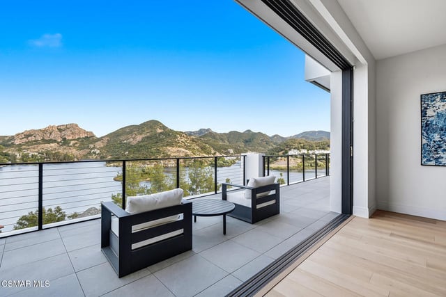 461 Lake Sherwood Drive, Westlake Village, CA 91361 — photo 13 of 83