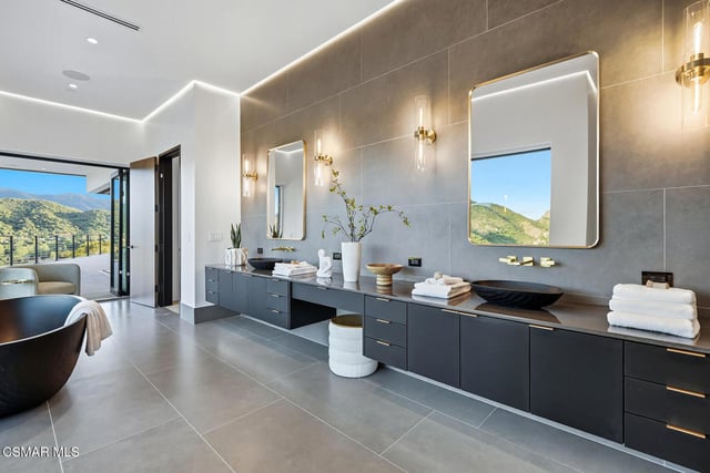 461 Lake Sherwood Drive, Westlake Village, CA 91361 — photo 33 of 83