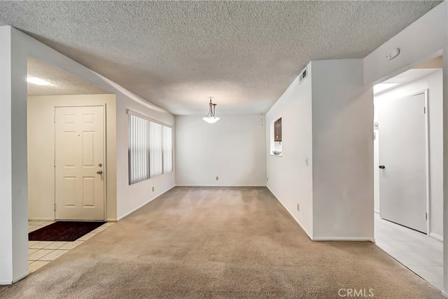 1543 W Avenue L 1, Lancaster, CA 93534 — photo 8 of 47