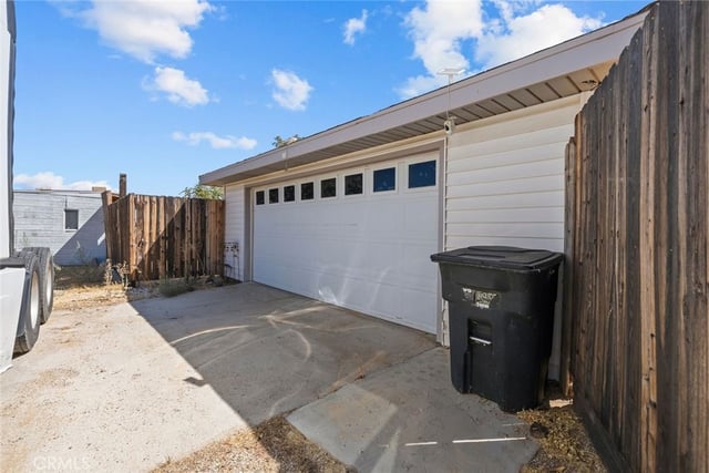 2321 W Avenue M4, Palmdale, CA 93551 — photo 16 of 16