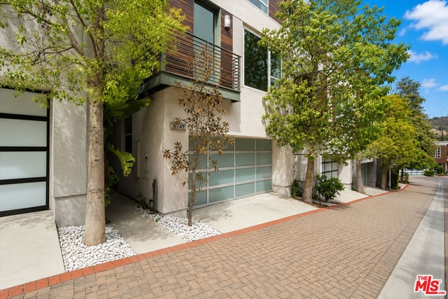 6749 Gill Way, Los Angeles, CA 90068 — photo 25 of 26