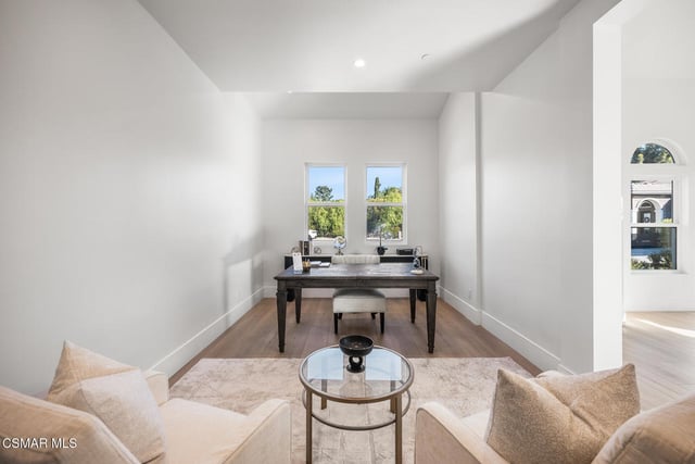 315 Toyon Court, Thousand Oaks, CA 91362 — photo 11 of 47