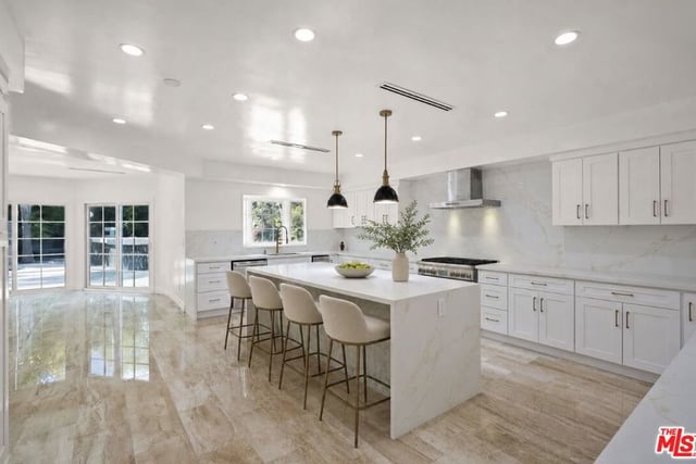 5545 Aura Avenue, Tarzana, CA 91356 — photo 12 of 42