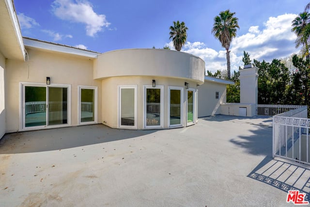 5545 Aura Avenue, Tarzana, CA 91356 — photo 19 of 42