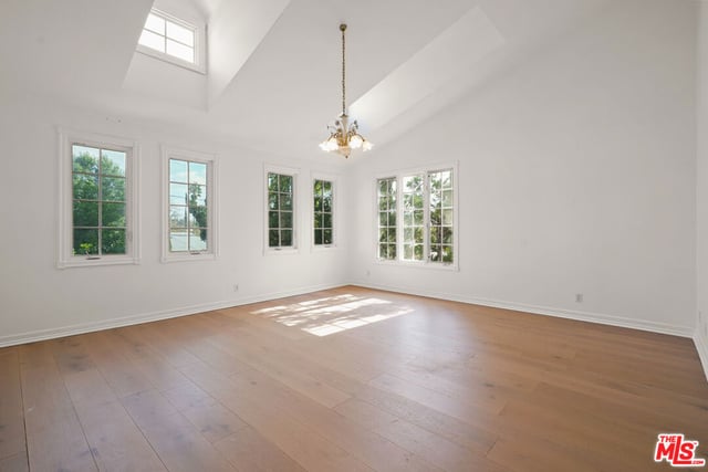 5545 Aura Avenue, Tarzana, CA 91356 — photo 21 of 42