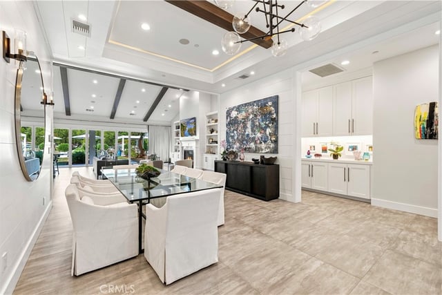 26185 Ravenhill Road, Canyon Country, CA 91387 — photo 18 of 47
