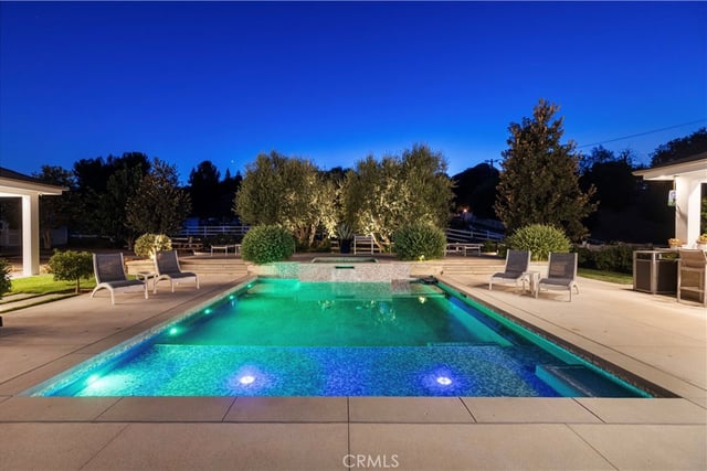 26185 Ravenhill Road, Canyon Country, CA 91387 — photo 4 of 47