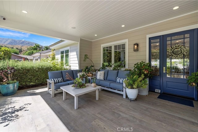 26185 Ravenhill Road, Canyon Country, CA 91387 — photo 6 of 47