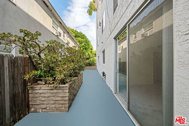 826 2nd Street 101, Santa Monica, CA 90403 — photo 25 of 29