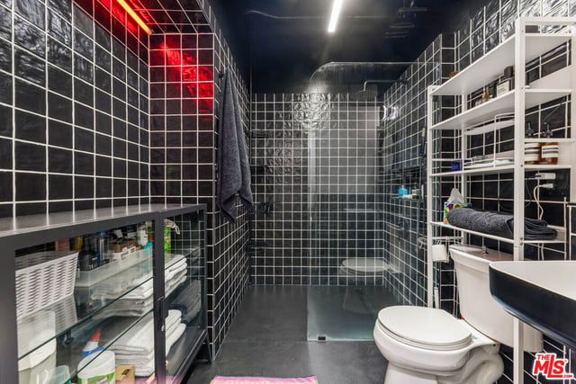 215 W 7th Street 407, Los Angeles, CA 90014 — photo 13 of 36