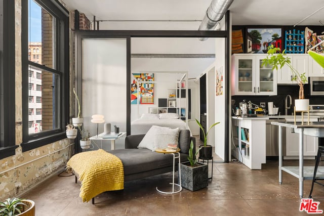 215 W 7th Street 407, Los Angeles, CA 90014 — photo 15 of 36
