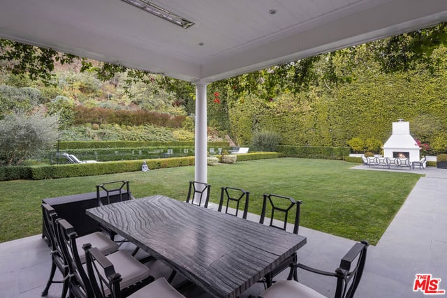 9135 Hazen Drive, Beverly Hills, CA 90210 — photo 13 of 30