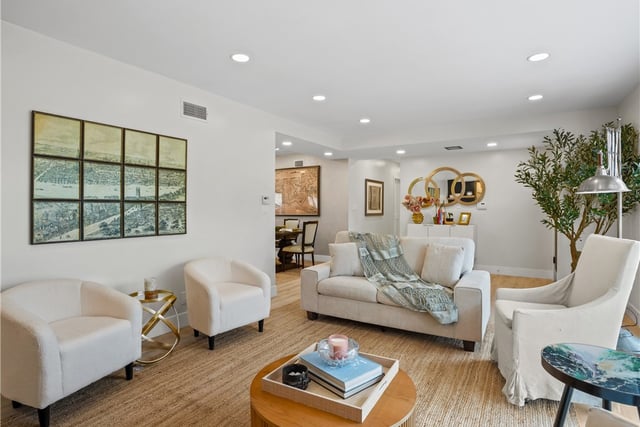 3370 Coy, Sherman Oaks, CA 91423 — photo 14 of 39