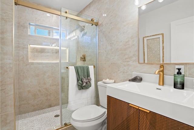 3370 Coy, Sherman Oaks, CA 91423 — photo 17 of 39