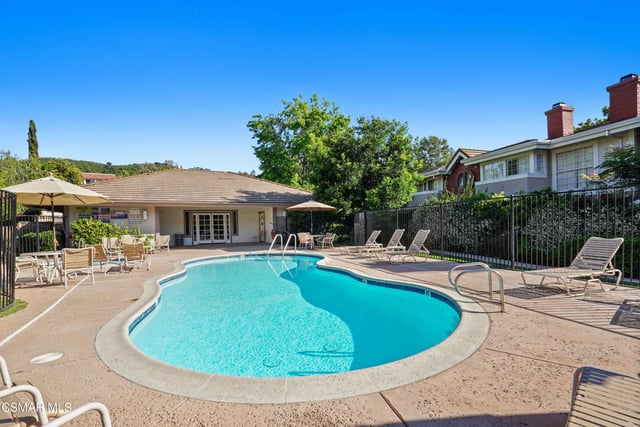 17 Greenmeadow Drive P, Newbury Park, CA 91320 — photo 4 of 5