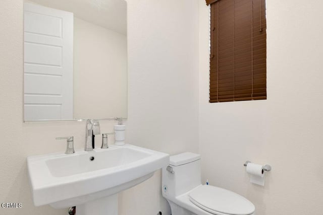 1054 Canal Street, Oxnard, CA 93035 — photo 17 of 24