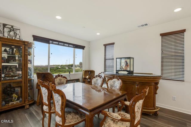1054 Canal Street, Oxnard, CA 93035 — photo 6 of 24