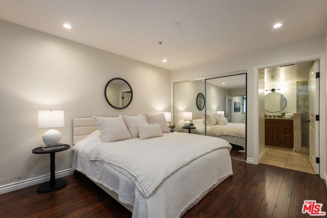 4733 Elmwood Avenue 102, Los Angeles, CA 90004 — photo 17 of 31