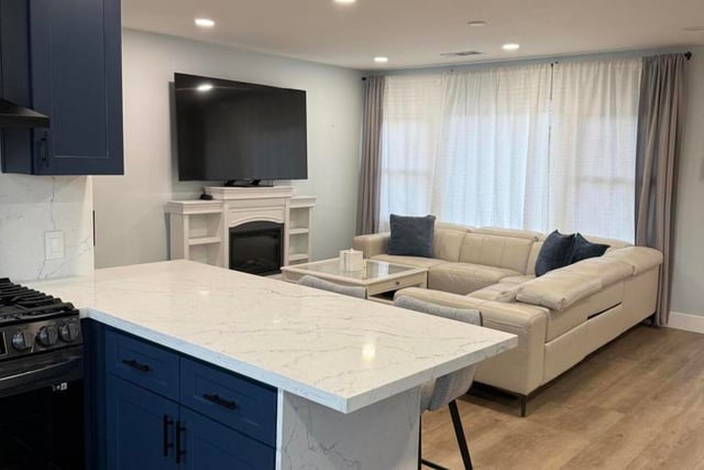 1075 Chevron Court, Pasadena, CA 91103 — photo 10 of 24