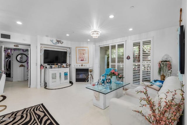 4336 Tradewinds Drive, Oxnard, CA 93035 — photo 13 of 34