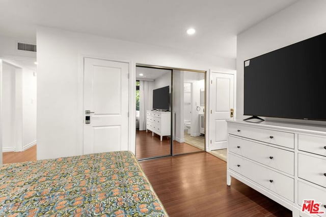 11750 W Sunset Boulevard 301, Los Angeles, CA 90049 — photo 8 of 22