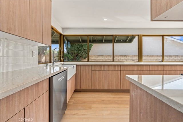 3070 Springfield, Simi Valley, CA 93063 — photo 20 of 42