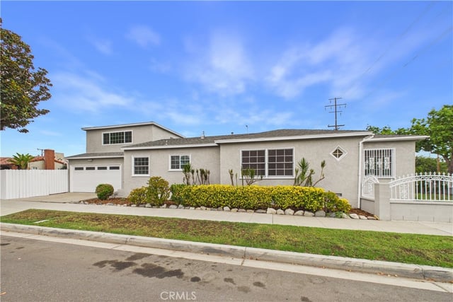 741 W Hill, Long Beach, CA 90806 — photo 6 of 37