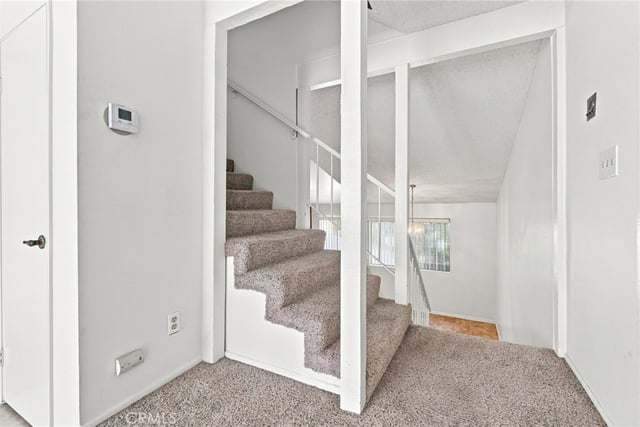 18631 Collins 30, Los Angeles, CA 91356 — photo 11 of 29