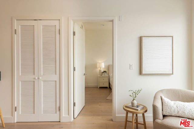 105 S Mariposa Avenue 502, Los Angeles, CA 90004 — photo 24 of 47