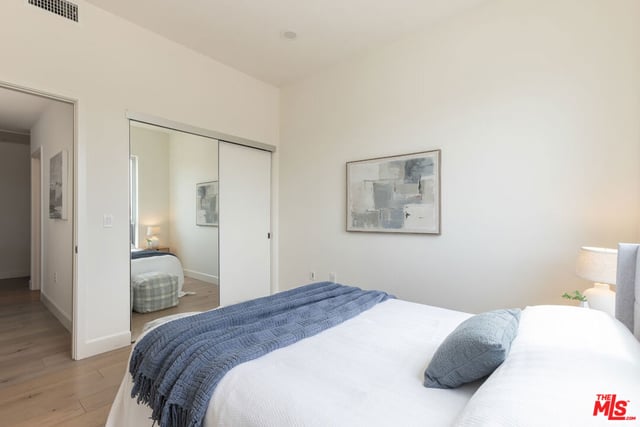 105 S Mariposa Avenue 502, Los Angeles, CA 90004 — photo 38 of 47