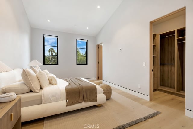 16708 Huerta, Encino, CA 91436 — photo 39 of 72