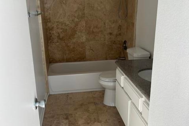 2470 Stow Street, Simi Valley, CA 93063 — photo 11 of 25