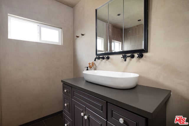 5357 Brynhurst Avenue, Los Angeles, CA 90043 — photo 38 of 43