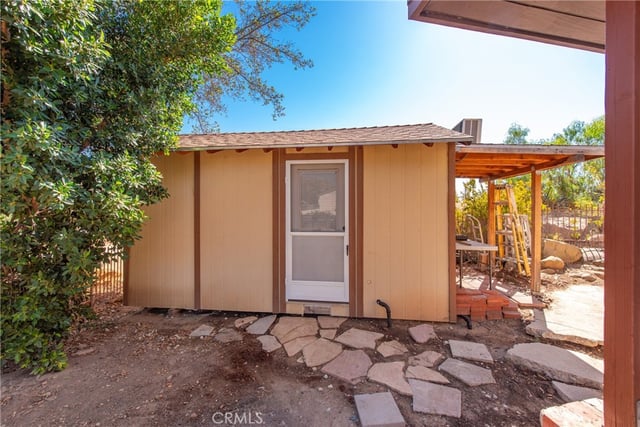 23520 EHLERS, Chatsworth, CA 91311 — photo 13 of 46