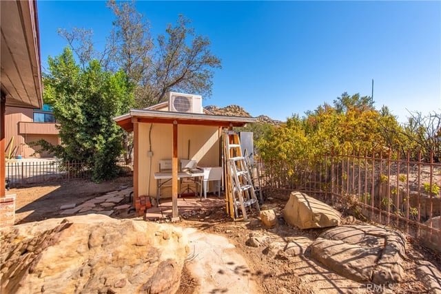 23520 EHLERS, Chatsworth, CA 91311 — photo 34 of 46